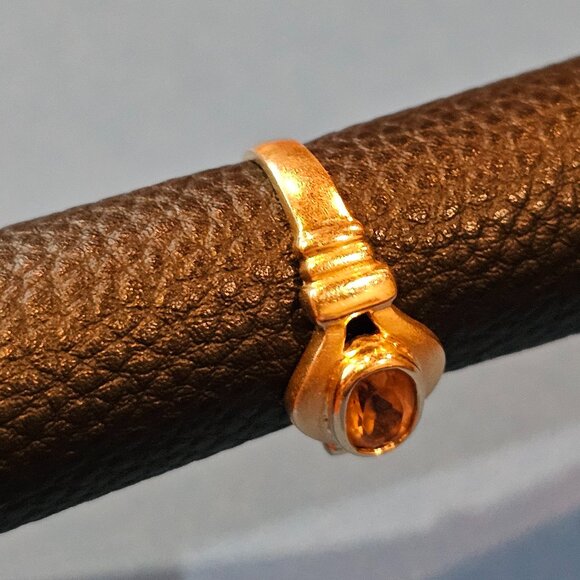 14K Yellow Gold and Citrine Ring, size 6.25 - Picture 6 of 10
